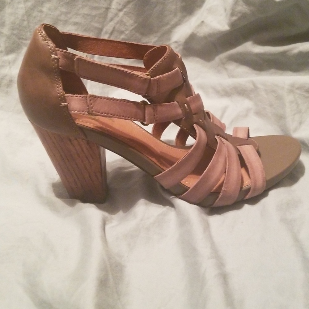 Indigo by Clarks stappy heels